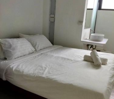 Phu Ruea Hotel | Soysiam