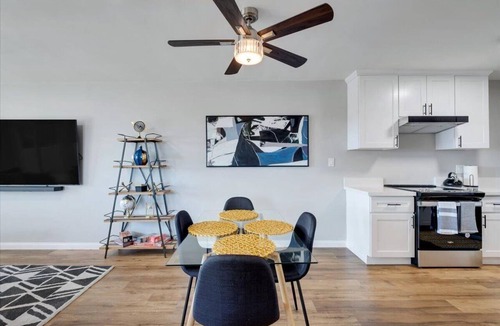 Ladera Heights Condo | Spacious 3-bedroom condo in delightful View Park-Windsor Hills with great views