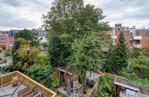 Centrum Apartment | Spacious 2-4p Family Stay Haarlem, 10 min walk Centre, Easy Train to Amsterdam