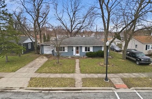 Hammond Apartment | Spacious 3-bedroom apartment with AC in gorgeous Hammond