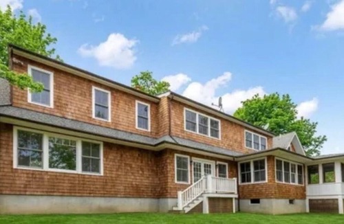Shelter Island House | Spacious 4-bedroom house in charming Shelter Island with AC