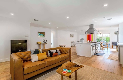 Mar Vista House | Spacious 4BR | Games | Workspace | Outdoor Fun