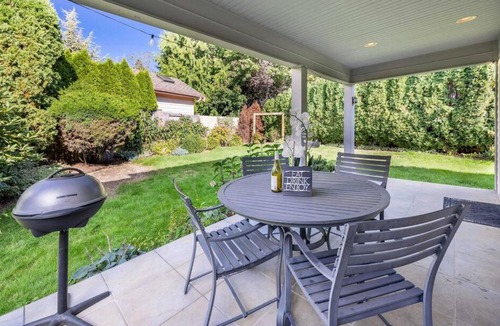 Kingsgate House | Spacious 4BR Kirkland Retreat Games