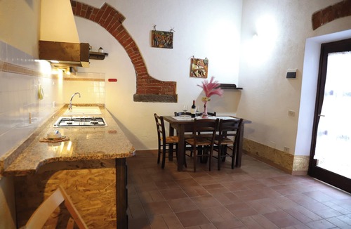 Bolgheri Apartment | Spacious 8 pers. family apartment with pool near the sea.
