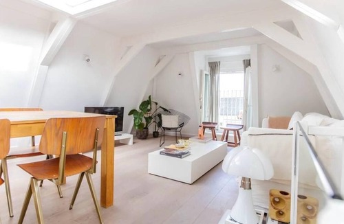 Jordaan Apartment | Spacious and charming Amsterdam-Jordaan home