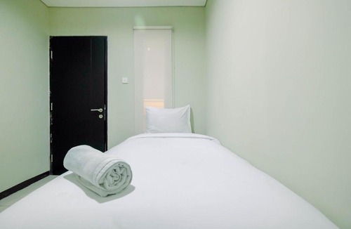 Jakarta Apartment | Spacious and Comfy 2BR Nifarro Park Apartment By Travelio
