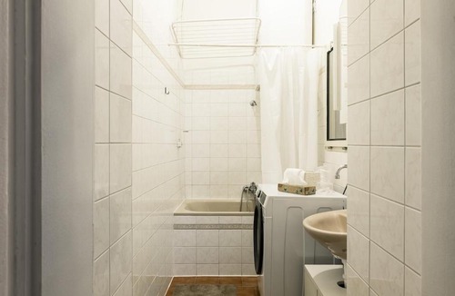 Prague 3 Apartment | Spacious and Relaxed 2BR Ap for Friends and Families