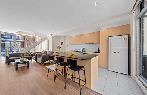 City West Apartment | Spacious Apartment with Gym & Pool Access