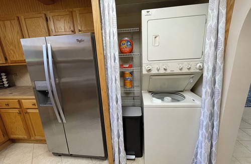 Winston - Salem Apartment | Spacious Ardmore Garden Apartment