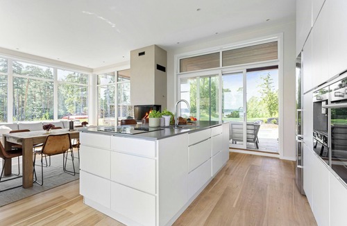 Baerum Municipality House | Spacious cabin on car-free island with view