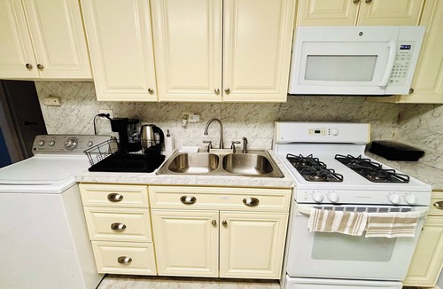 Glen Burnie House | Spacious, Charming 4BR, 2BA Glen Burnie Home, Sleeps 9