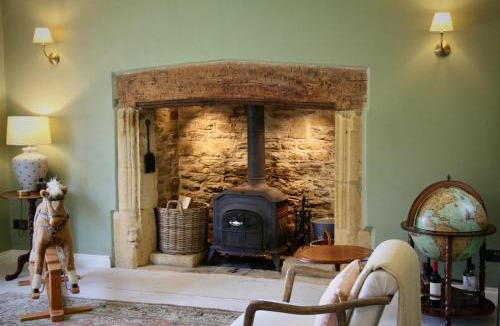 Whichford House | Spacious Cotswold Home for Groups, Country Escape