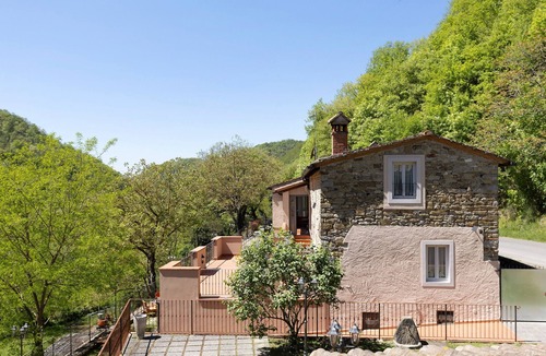 Villore Apartment | Spacious Double Room Surrounded by Nature