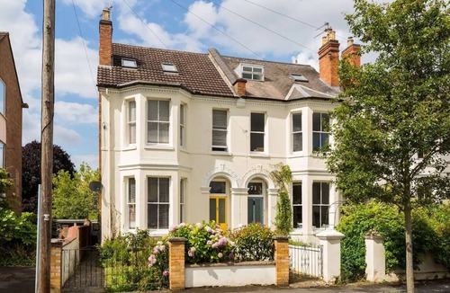 Leamington Spa House | Spacious Family 3Bed on Leam Terrace with Parking - Pass the Keys
