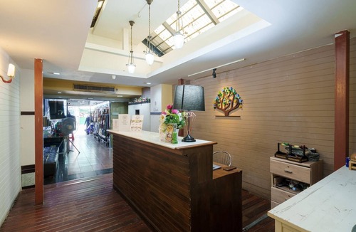 Lak Si House | Spacious Family Retreat | Close to Khaosan Fun