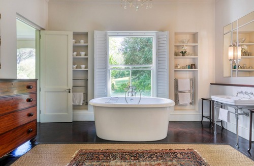 Alphen House | Spacious, farm-styled 5 bedroom Constantia home.Wine tasting&purchases available