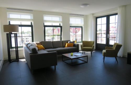 Uitdam Apartment | Spacious holiday home near Amsterdam