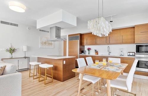 Downtown Miami Apartment | Spacious Open-Concept Suite | Brickell Hub