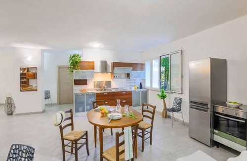 Tavullia Villa | Spacious Villa with Pool