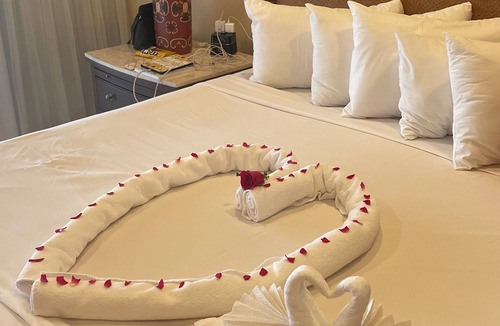 Loreto Hotel | Spectacular Views. Luxurious 2 bedroom Elite Suite, Island of Loreto! TPC Golf