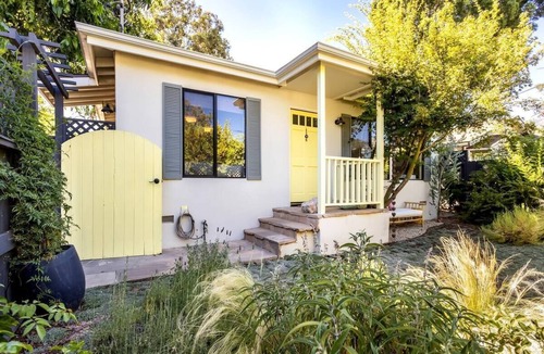 Meiners Oaks House | SPIRITUAL RETREAT & RESET - Charming 2 bed, 2 bath Home & Spa in Ojai, WIFI/AC