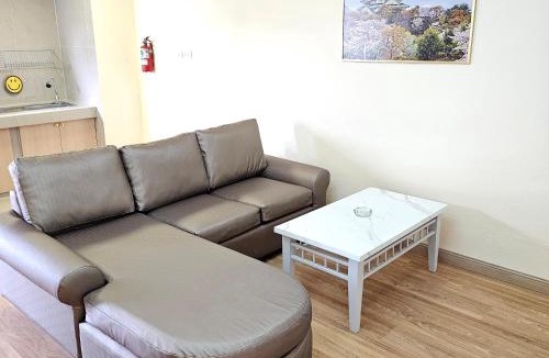 Hua Mak Apartment | Sri Close