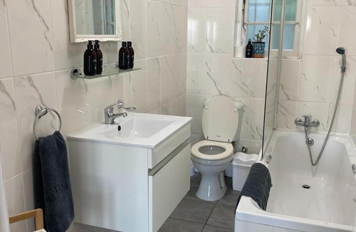 Kalk Bay Apartment | St James Mansions Apartment