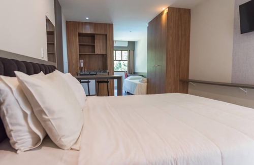 Nova Friburgo Hotel | Standard Suite w/Pool & Spa Access l 3.6 mi to Catedral São João Batista
