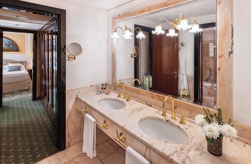 Oltretorrente Hotel | Starhotels Du Parc