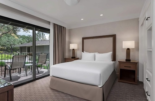 Napa Hotel | State-of-the-art Amenities Onsite! 3 Family-friendly Suites, Onsite Golf Course!
