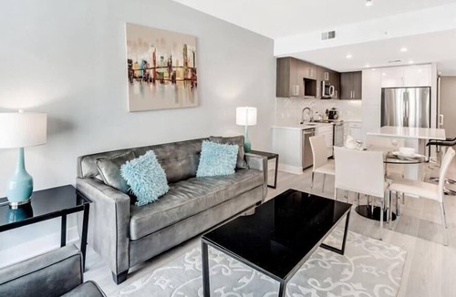 Woodmont Triangle Apartment | Stay near Metro! Kitchen, Pool & Spa | nr Downtown & Parks
