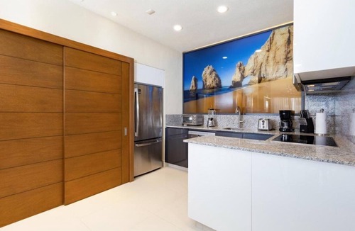 Santa Rosa Resort | Stay Thanksgiving week at Luxurious Villa La Valencia Beach Resort
