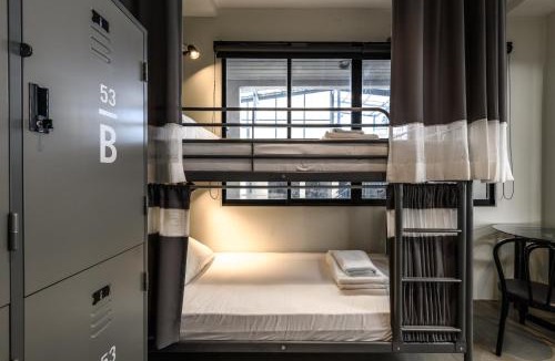Siriraj Hostel | Stay Wanglang