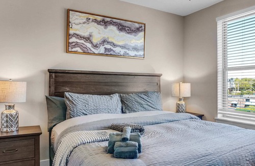 Villa Heights Condo | StaysByWalker 2BR in NoDa | 2 Miles To Uptown!