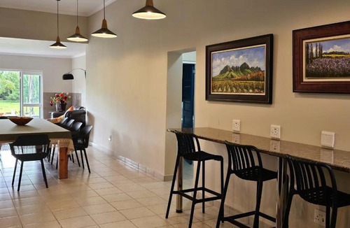 Stellenbosch House | Stellen Eaze