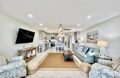 Red Hook Condo | STEPS TO SAND! Sapphire Beach bliss: Renovated 2 bed 2.5 bath at Crystal Cove