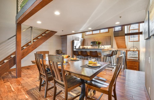 Deer Valley House | Steps to Skiing in Deer Valley! Sleeps 6!