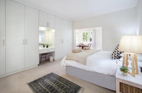 Voelklip House | Stone Chimney Cottage