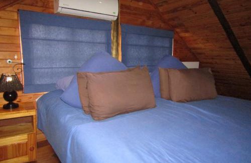 Magaliesberg Ski Chalet | Stone Hill