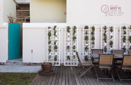 Kalk Bay Apartment | Strathmore Flat in the annex of Chartfield
