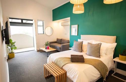 Hermanus City-Centre Apartment | Studio 7 - Hermanus Waterfront Apartments
