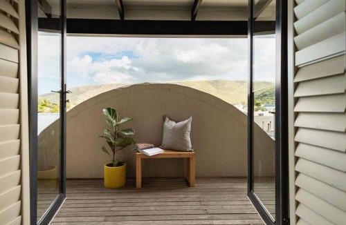 Hermanus City-Centre Apartment | Studio 7 - Hermanus Waterfront Apartments