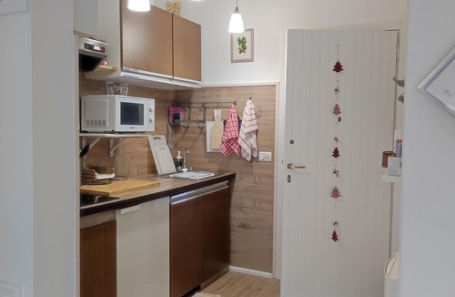 Fiumalbo Apartment | Studio apartment with a view of Mount Cimone and the village of Fiumalbo
