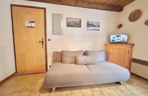 Crest-Voland Apartment | Studio Cabine, 4 Pers. - Balcon, Parking Privé, à 100m des Pistes et Commerces - FR-1-595-77