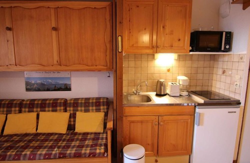 Les Saisies Apartment | Studio cabine agréable aux Saisies, balcon sud, 5 pers - FR-1-594-315