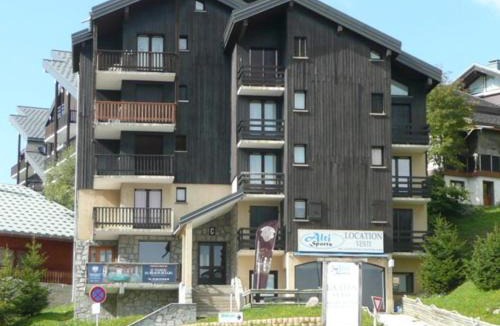 Les Saisies Apartment | Studio cabine Les Saisies, 4 personnes, central avec balcon - FR-1-594-192