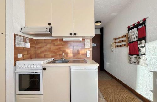 Notre-Dame-de-Bellecombe Apartment | Studio cosy à Notre-Dame-de-Bellecombe près des pistes - FR-1-595-24