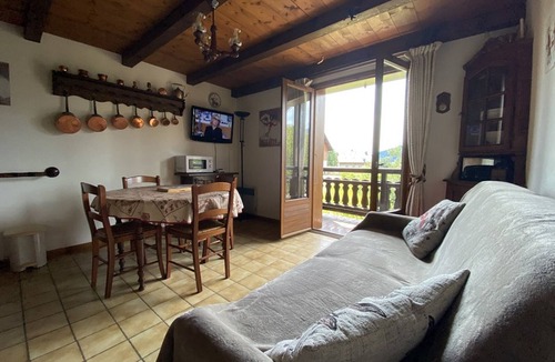 Crest-Voland Apartment | Studio for 4 in Village Center, Near Shops and Slopes