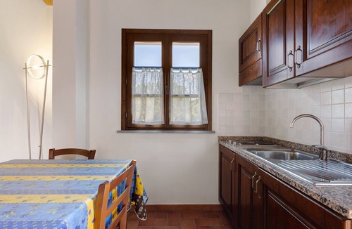 Montopoli in Val d'Arno Apartment | Studio 'Numero 5' with Shared Garden, Balcony and Air Conditioning