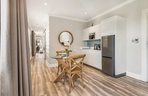 Greater Johannesburg Metropolitan Area Hotel | Studio Stay on Sixty6